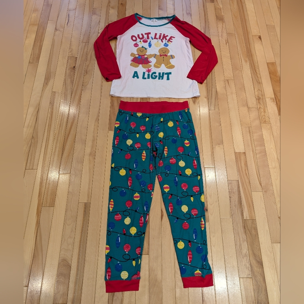 Ardene Red and Teal Gingerbread Pajama Set